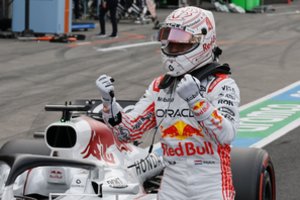 Japonijoje – netikėta M. Verstappeno „Pole“ pozicija ir naujas rekordas