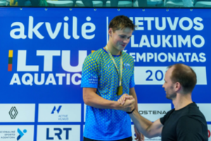 Lietuvos plaukimo čempionate jaunimas ir toliau duoda meistriškumo pamokų elitui