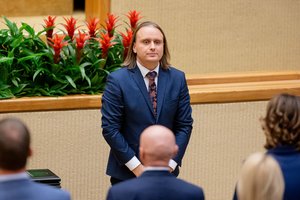 L. Šedvydis apie LGBT bendruomenės problemas: teisiniais pokyčiais staigios visuomenės kaitos pasiekti neįmanoma