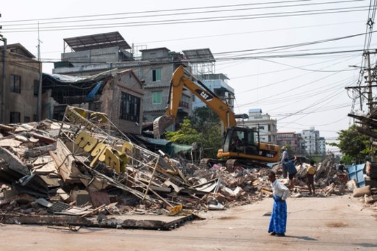 Žemės drebėjimo nuniokotame Mianmare aukų skaičius viršijo 3500