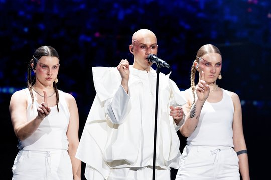 Lion Ceccah pristato naują dainą: tai – eurovizinės dainos „Drobė“ tęsinys