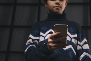 Internetiniai iššūkiai, kainuojantys vaikų gyvybes: tokia pat tragedija, kaip Lietuvoje, įvyko ir kitoje šalyje