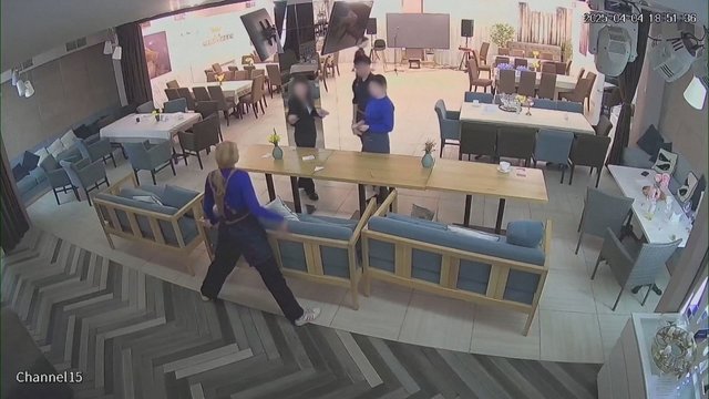 Užfiksavo momentą, kai rusų raketa pataikė į restoraną Kryvyj Rihe