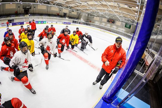 Lietuvos U18 ledo ritulio rinktinės treneris Mario Durocher: „Mūsų tikslas – laimėti“
