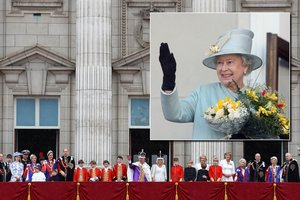 Jungtinės Karalystės monarchai išgyvena netektį: mirė Elžbietai II artimas žmogus