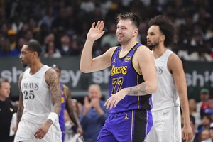 Į Dalasą sugrįžęs L. Dončičius iš pradžių pravirko, o vėliau sutaršė buvusią ekipą