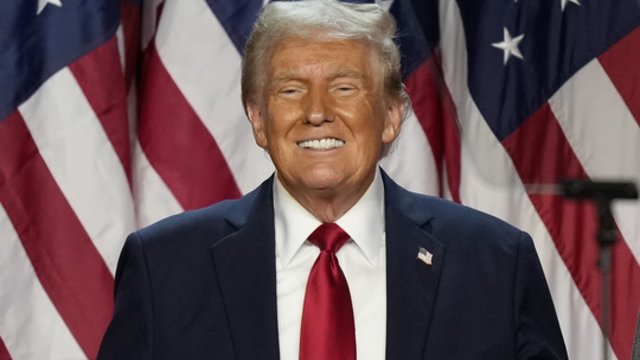 D. Trumpas užsimojo padaryti Amerikos dušus vėl didžius: skundžiasi nepakankamu vandens slėgiu