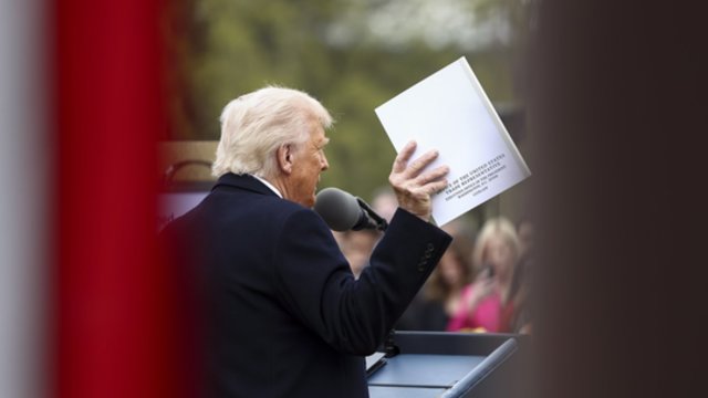 D. Trumpui sujaukus pasaulio tvarką – mato galimybę išlošti: tarifai mums dar neatrodytų grėsmingai