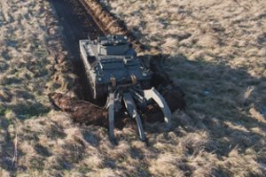 Britai bando naują grėsmingai atrodančią karo mašiną – ir štai kam ji skirta