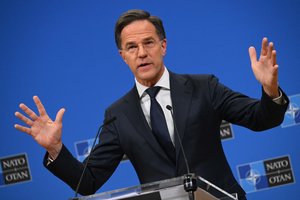 Iš NATO vadovo – neraminanti žinutė: Rusija kosmose gali dislokuoti branduolinių ginklų