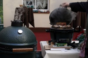 Panevėžio rajone vagys perkirpo tvorą ir iš sodybos išnešė kepsninę, baldus, žoliapjovę