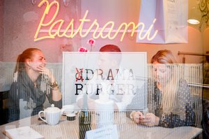 Vilniuje uždaryti išsyk du „Drama Burger“ restoranai: „Situacija liūdna“