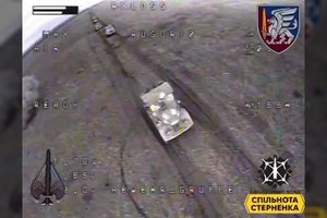 Rusai bandė pulti jau ir 70 metų senumo mašinomis – pabaigą galima nesunkiai nuspėti