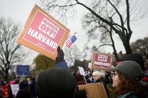 Harvardo universitetui pasipriešinus D. Trumpui, Baltieji rūmai įšaldė jam skirtą 2,2 mlrd. dolerių finansavimą