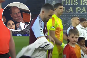 Europa prapliupo juokais: anglai princo Williamo akivaizdoje susimaišė ir sugrojo ne Čempionų lygos himną