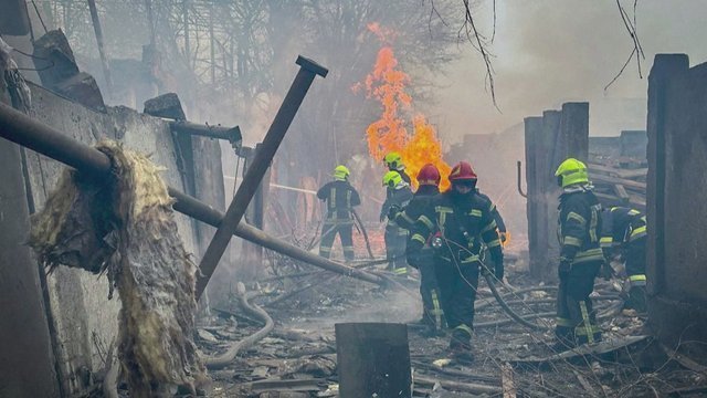 Po M. Rutte vizito Ukrainoje – Rusijos ataka: smogė Odesos uostamiesčiui