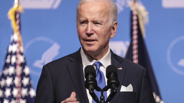 J. Bidenas pažėrė kritikos D. Trumpui: tauta dar niekada nebuvo tokia susiskaldžiusi
