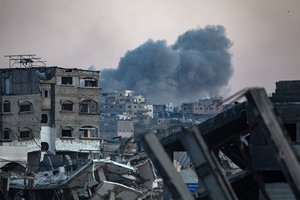 Pranešama, kad per naujausią Izraelio antskrydį Gazos Ruože žuvo 10 žmonių