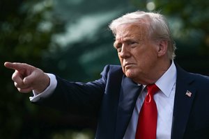 JAV teisėjo nuomone, yra „pakankamai įrodymų“ apkaltinti D. Trumpo administraciją teismo negerbimu