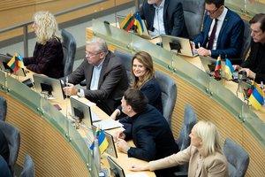 „G. Landsbergio ministro kėdėje nebėra, bet G. Landsbergio vėjai liko“: po balsavimo dėl sankcijų – ir konservatorių įspėjimai