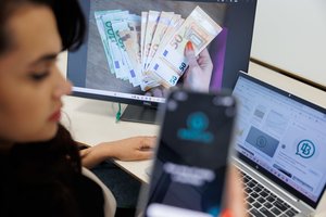 Verslininkų įžūlumui ribų nėra: šimtus eurų praradusi moteris ragina ratu apeiti šią parduotuvę