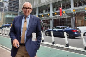 Pasikėsinta į žymaus ukrainiečių žurnalisto gyvybę: jo būklė sunki