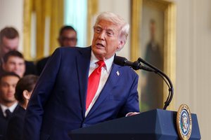 D. Trumpas sako manantis, kad pavyks išspręsti ginčą dėl muitų su Kinija