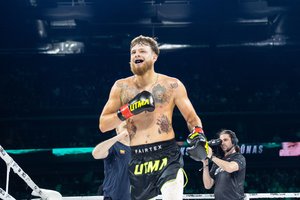 Nušvilpto D. Dirksčio šou Kaune – praliejo A. Misiūno kraują ir sutriuškino jį dar nesibaigus kovai