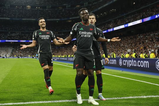 Anglijoje – triuškinanti „Arsenal“ pergalė ir vėl kritusi „Manchester United“