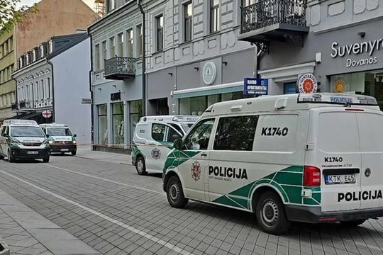 Velykų pavakarę į Kauno Laisvės al. sulėkė gausios policijos pajėgos – rasta mirusi jauna moteris