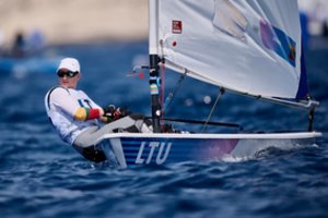 Olimpinių klasių buriuotojai Velykas pasitinka lenktynių distancijoje Prancūzijoje