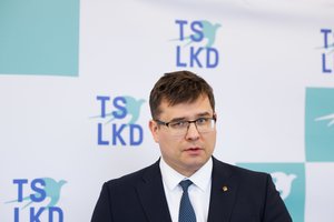 L. Kasčiūnui siūlant liberalizuoti ginklų licencijavimą, NSGK daro pertrauką klausimo svarstyme