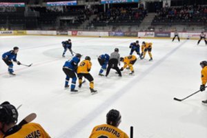 Lietuvos ledo ritulininkai pripažino estų pranašumą