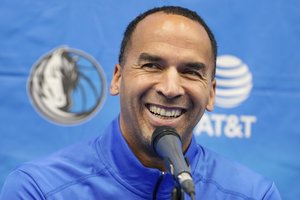 Savo darbą gerai vertinantis N. Harrisonas ginasi nesupratęs, kiek daug sirgaliams reiškė L. Dončičius