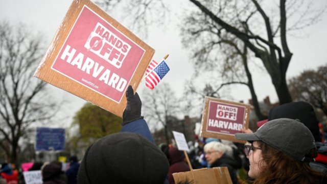 Harvardo universitetas nepasiduoda: D. Trumpo administraciją patraukė į federalinį teismą