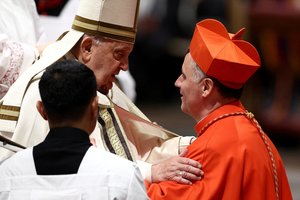 Kas yra kardinolas Rolandas Makrickas, kurį savo testamente paminėjo popiežius Pranciškus