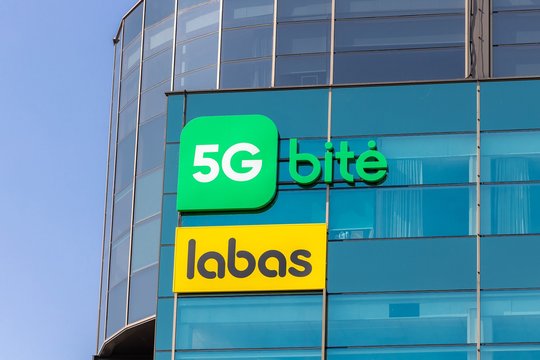 Teisme – „Bitė Lietuva“ skundas dėl 90 tūkst. eurų baudos už reklamos pažeidimus