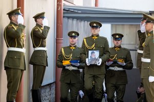 Ukrainoje žuvusiam T. Valentėliui bus skirtas Krašto apsaugo sistemos apdovanojimas