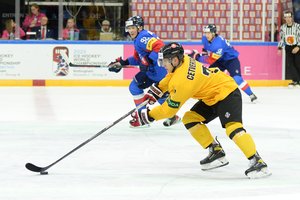 Paskutinysis draugiškas testas – pergalingas: Lietuvos ledo ritulininkai užbaigė pasiruošimo ciklą