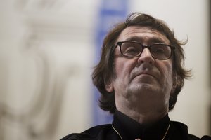 G. Nausėda iš rusų dirigento J. Bašmeto atėmė valstybinį apdovanojimą