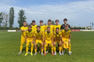 Vaikinų U16 futbolo rinktinė po baudinių serijos įveikė kroatus