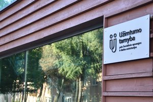 Įkliuvo apmulkinęs Užimtumo tarnybą: prisekęs pasakų susižėrė 31 tūkst. eurų