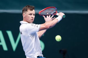 Įspūdinga – per 2 mačus 1 setą laimėjęs R. Berankis pateko į „Challenger“ turnyro ketvirtfinalį