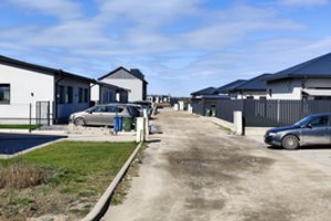 Naujo kvartalo gyventojai tapo nepasiekiamos įmonės įkaitais: naujakurystė gali baigtis liūdnai