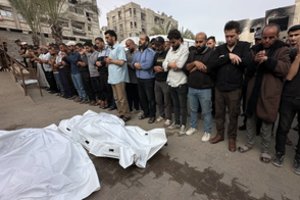 Pranešama, kad naujausios Izraelio atakos Gazoje nusinešė daugybę gyvybių