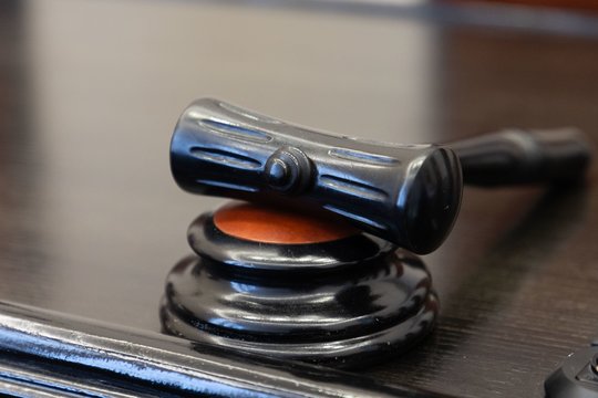 Turtą iš bendrovės pasisavinusiam visaginiečiui teks grąžinti šešiaženklią sumą