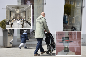 Į prabangią parduotuvę su dviem vaikais – įžūliai vogti: nustebo, ką užfiksavo vaizdo kameros