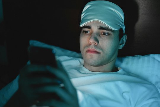 Tyrimas: nemiga daro žalą tiek sveikatai, tiek ekonomikai