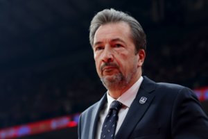 „Panathinaikos“ sirgalių apspjaudytas L. Banchi: „Jei eini į zoologijos sodą, tave gali apspjauti“