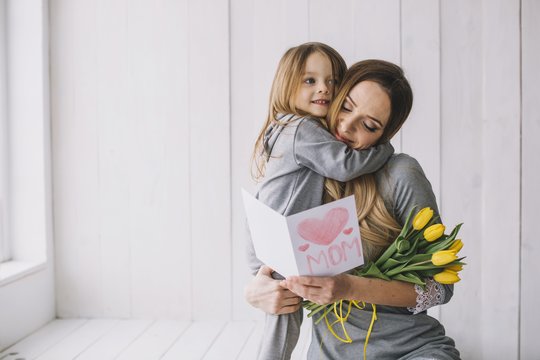 Tendencijos: kokias dovanas mamoms dovanosime šiemet?